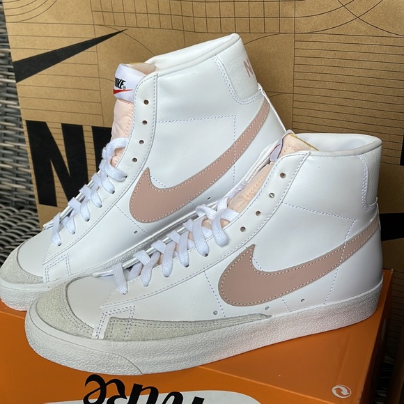 Nike W Blazer Mid ` 77 White / Pink Oxford - Black MEN`S - Picture 6 of 16